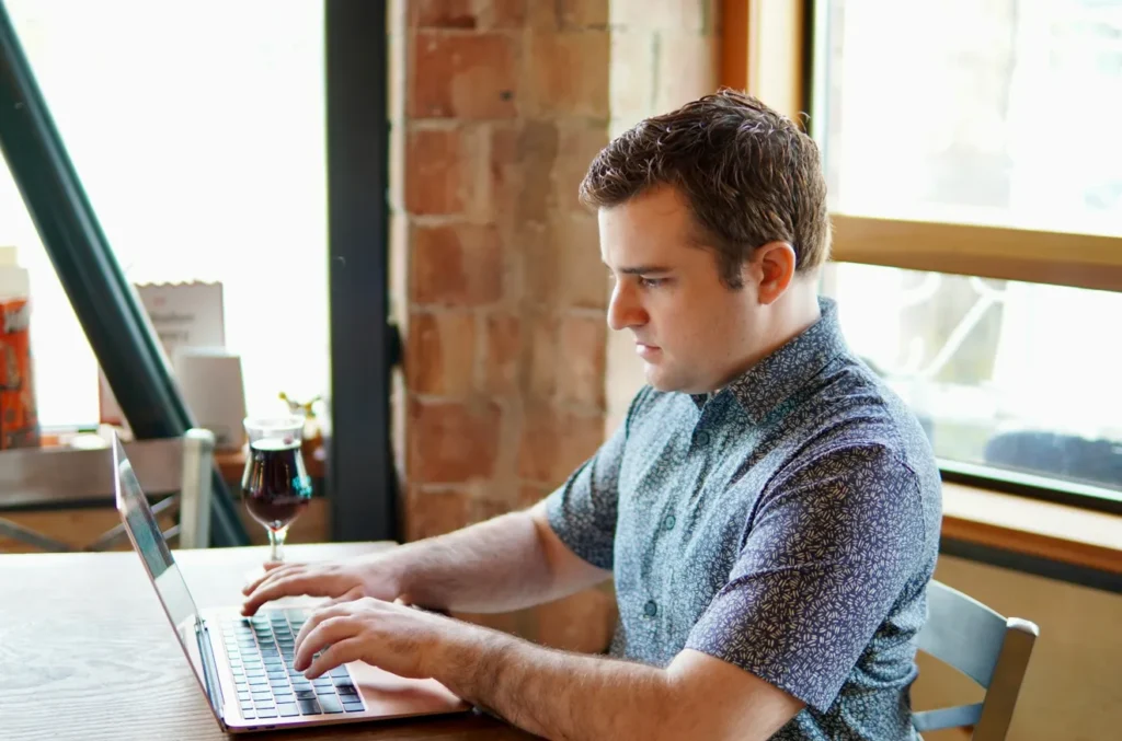 Wooden desk – Oakywood craft for calm and focus