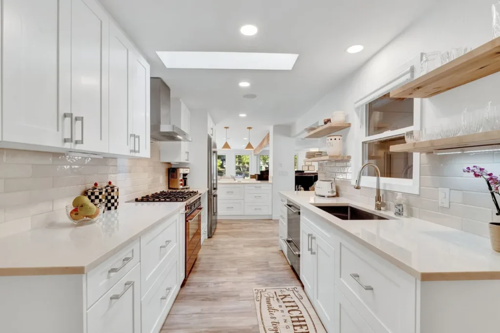 Kitchen Remodeling Without the Meltdown: A Simple Guide to Getting It Right Kitchen Remodeling Without the Meltdown A Simple Guide to Getting It Right